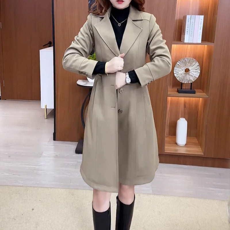GABARDINA LARGA Y ELEGANTE ABRIGADA