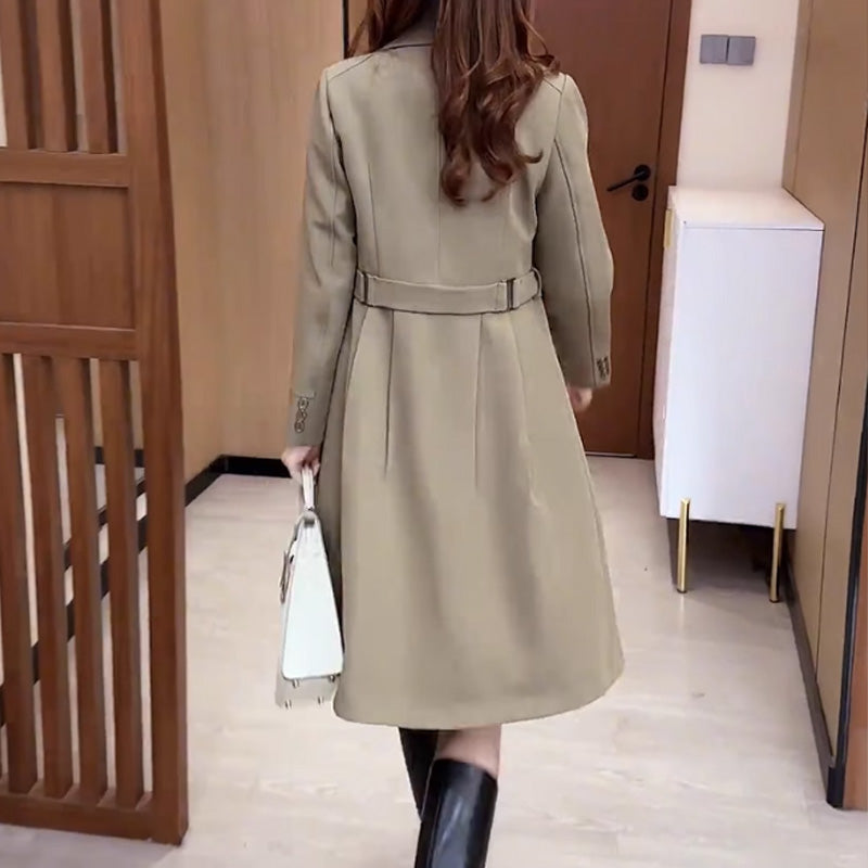 GABARDINA LARGA Y ELEGANTE ABRIGADA